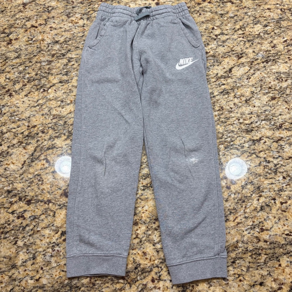 Nike Boys Sportswear Club Fleece Sweatpants Grey Heather Joggers Size M